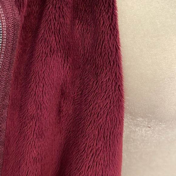 Lightweight spring or fall jacket - Picture 4 of 11